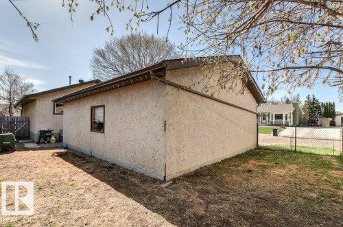 2104 145 Avenue, Edmonton, AB - Outdoor
