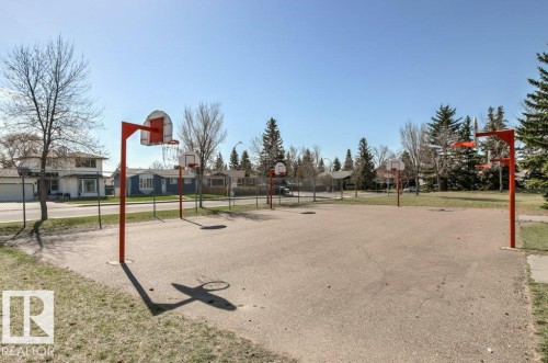 2104 145 Avenue, Edmonton, AB - Outdoor