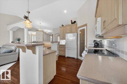 6545 199 Street, Edmonton, AB - Indoor Photo Showing Kitchen