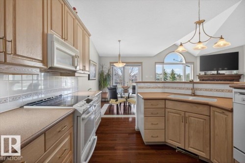 6545 199 Street, Edmonton, AB - Indoor Photo Showing Kitchen