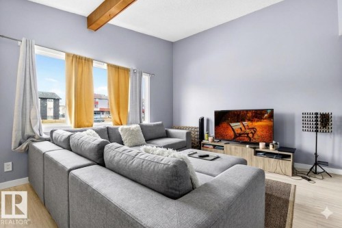 13111 82 Street, Edmonton, AB - Indoor Photo Showing Living Room