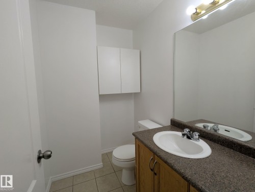 11725 83 Street, Edmonton, AB - Indoor Photo Showing Bathroom