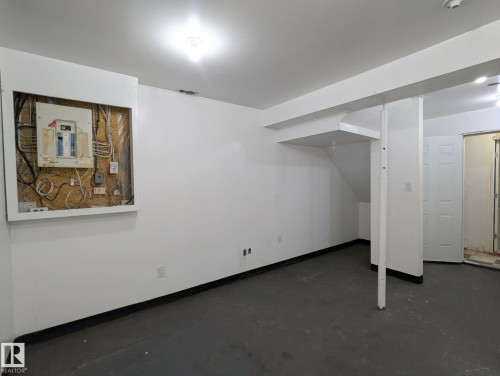 11725 83 Street, Edmonton, AB - Indoor Photo Showing Other Room
