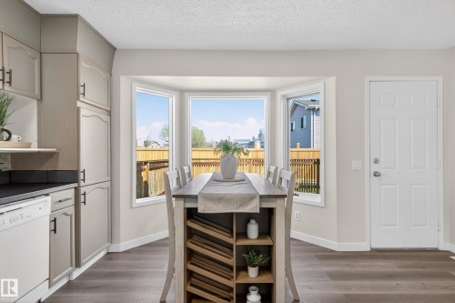 15323 72 Street, Edmonton, AB - Indoor