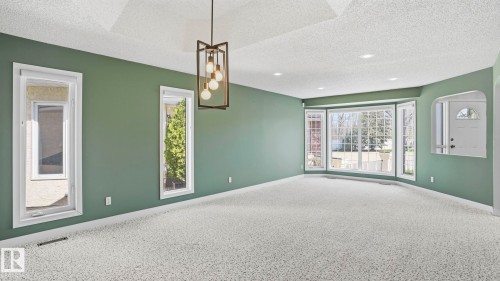 1346 Potter Greens Drive, Edmonton, AB - Indoor Photo Showing Other Room