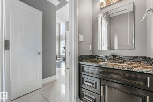 1360 Cunningham Drive, Edmonton, AB - Indoor Photo Showing Other Room