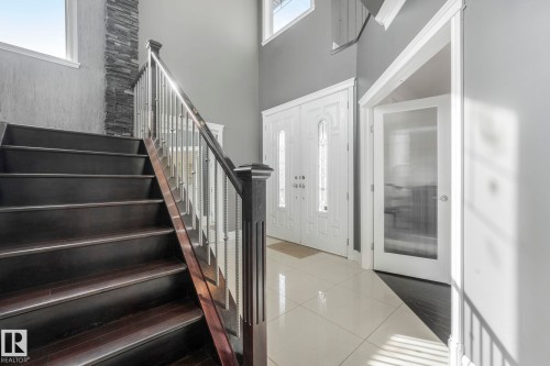 1360 Cunningham Drive, Edmonton, AB - Indoor Photo Showing Other Room