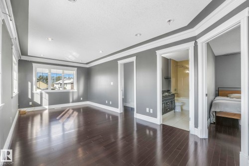 1360 Cunningham Drive, Edmonton, AB - Indoor Photo Showing Other Room