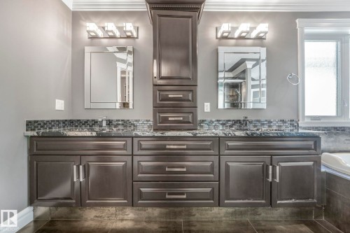 1360 Cunningham Drive, Edmonton, AB - Indoor Photo Showing Other Room