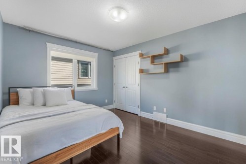 1360 Cunningham Drive, Edmonton, AB - Indoor Photo Showing Bedroom