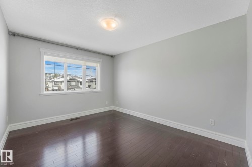 1360 Cunningham Drive, Edmonton, AB - Indoor Photo Showing Other Room