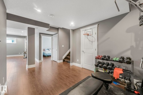 1360 Cunningham Drive, Edmonton, AB - Indoor