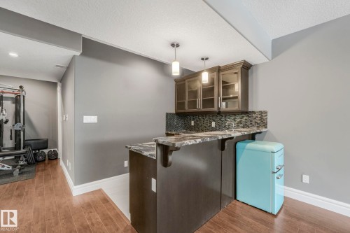 1360 Cunningham Drive, Edmonton, AB - Indoor