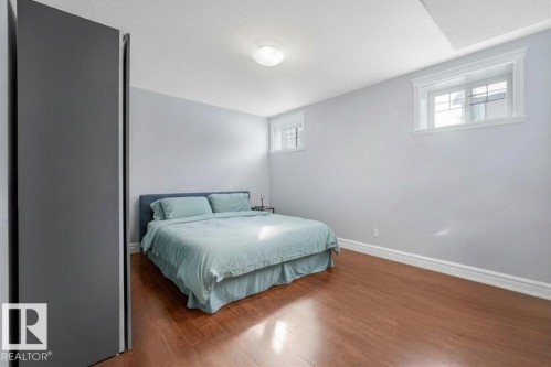 1360 Cunningham Drive, Edmonton, AB - Indoor Photo Showing Bedroom