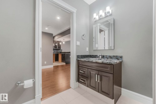 1360 Cunningham Drive, Edmonton, AB - Indoor