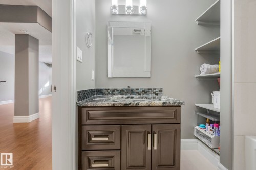 1360 Cunningham Drive, Edmonton, AB - Indoor