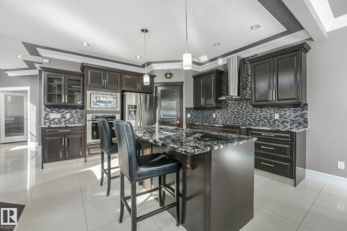 1360 Cunningham Drive, Edmonton, AB - Indoor Photo Showing Kitchen With Upgraded Kitchen