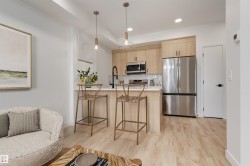 24 16231 19 Avenue  Edmonton, AB T6W 5C6