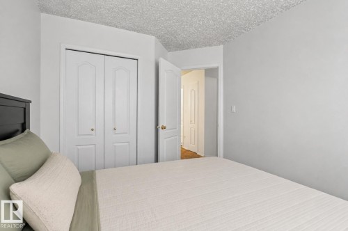 4603 126 Avenue, Edmonton, AB - Indoor Photo Showing Bedroom
