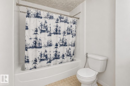 4603 126 Avenue, Edmonton, AB - Indoor Photo Showing Bathroom