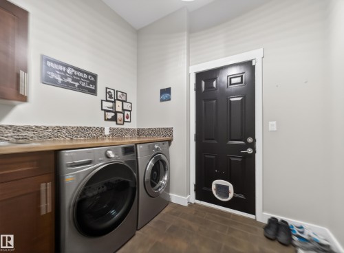 5117 Terwillegar Boulevard, Edmonton, AB - Indoor Photo Showing Laundry Room