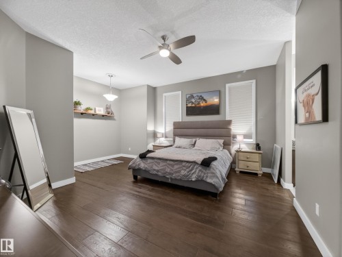 5117 Terwillegar Boulevard, Edmonton, AB - Indoor Photo Showing Bedroom