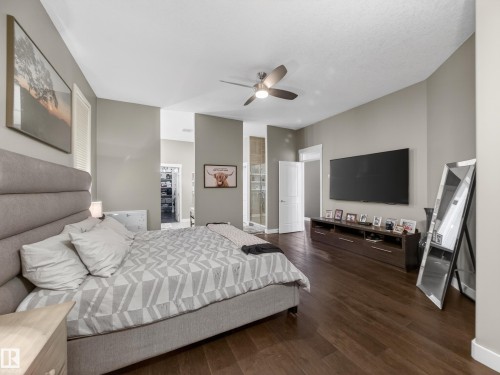 5117 Terwillegar Boulevard, Edmonton, AB - Indoor Photo Showing Bedroom