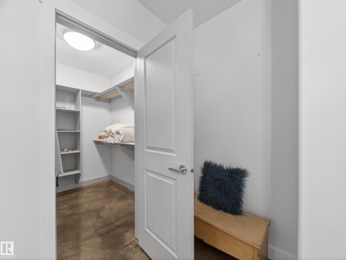 5117 Terwillegar Boulevard, Edmonton, AB - Indoor With Storage