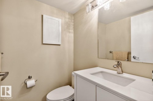 606 10883 Saskatchewan Drive, Edmonton, AB - Indoor Photo Showing Bathroom