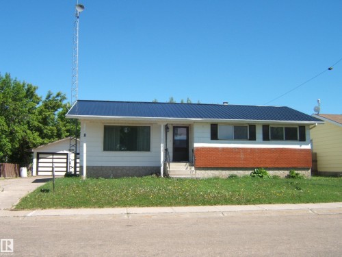 4612 54 Avenue  Two Hills, AB T0B 4K0