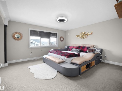 2422 Warry Place, Edmonton, AB - Indoor Photo Showing Bedroom