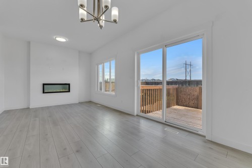 19734 29 Avenue, Edmonton, AB - Indoor Photo Showing Other Room