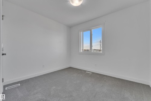19734 29 Avenue, Edmonton, AB - Indoor Photo Showing Other Room