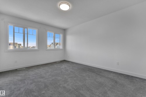 19734 29 Avenue, Edmonton, AB - Indoor Photo Showing Other Room