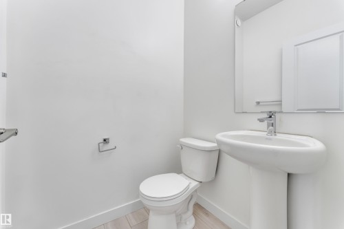 19734 29 Avenue, Edmonton, AB - Indoor Photo Showing Bathroom