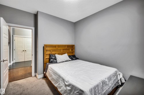 7728 18 Avenue, Edmonton, AB - Indoor Photo Showing Bedroom