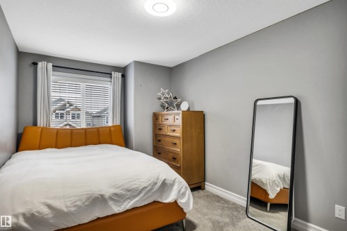 7728 18 Avenue, Edmonton, AB - Indoor Photo Showing Bedroom