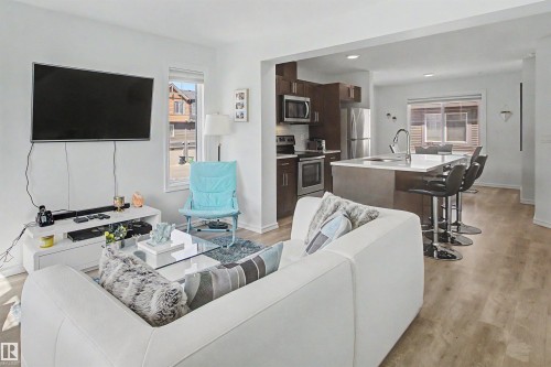 30 3025 151 Avenue, Edmonton, AB - Indoor