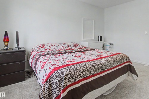 30 3025 151 Avenue, Edmonton, AB - Indoor Photo Showing Bedroom