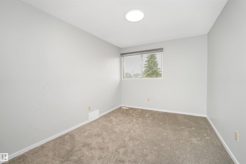 12411 94 Street, Edmonton, AB - Indoor Photo Showing Other Room