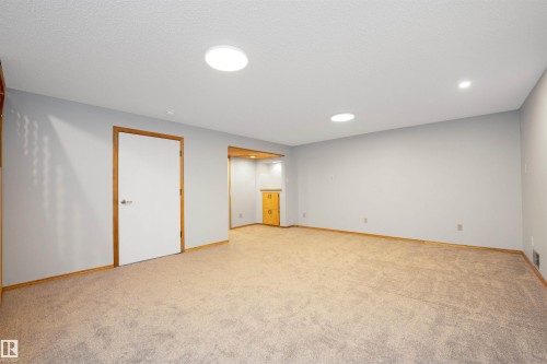 12411 94 Street, Edmonton, AB - Indoor Photo Showing Other Room
