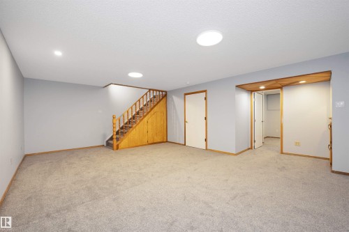 12411 94 Street, Edmonton, AB - Indoor