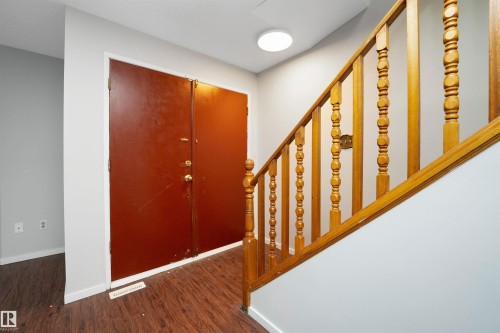 12411 94 Street, Edmonton, AB - Indoor Photo Showing Other Room