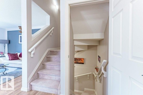 5806 1A Avenue, Edmonton, AB - Indoor Photo Showing Other Room