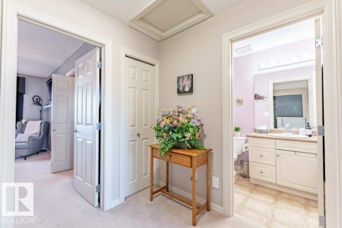 5806 1A Avenue, Edmonton, AB - Indoor