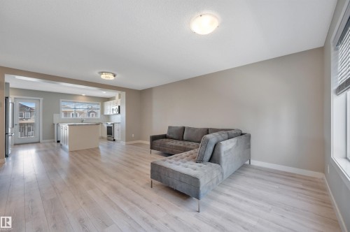 8 1530 Tamarack Boulevard, Edmonton, AB - Indoor Photo Showing Other Room