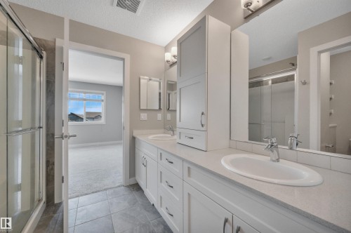 8 1530 Tamarack Boulevard, Edmonton, AB - Indoor Photo Showing Bathroom