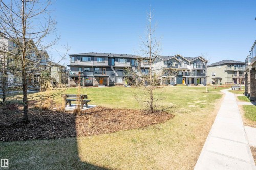 8 1530 Tamarack Boulevard, Edmonton, AB - Outdoor