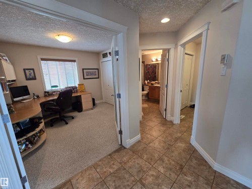 7429 162 Avenue, Edmonton, AB - Indoor Photo Showing Office