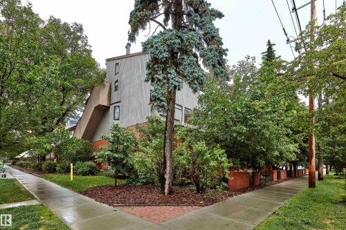 11140 83 Avenue, Edmonton, AB - Outdoor